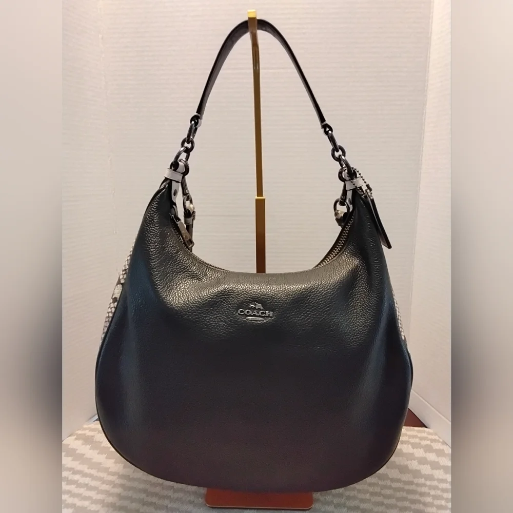 Coach Harley Hobo Black Pebbled Leather With Embossed Snake Trim - Picture 2 of 9